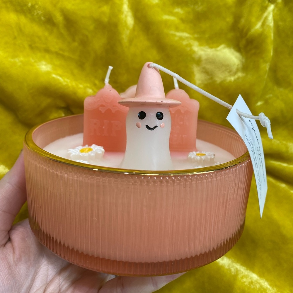 Cupcakes and cashmere ghost candle viral